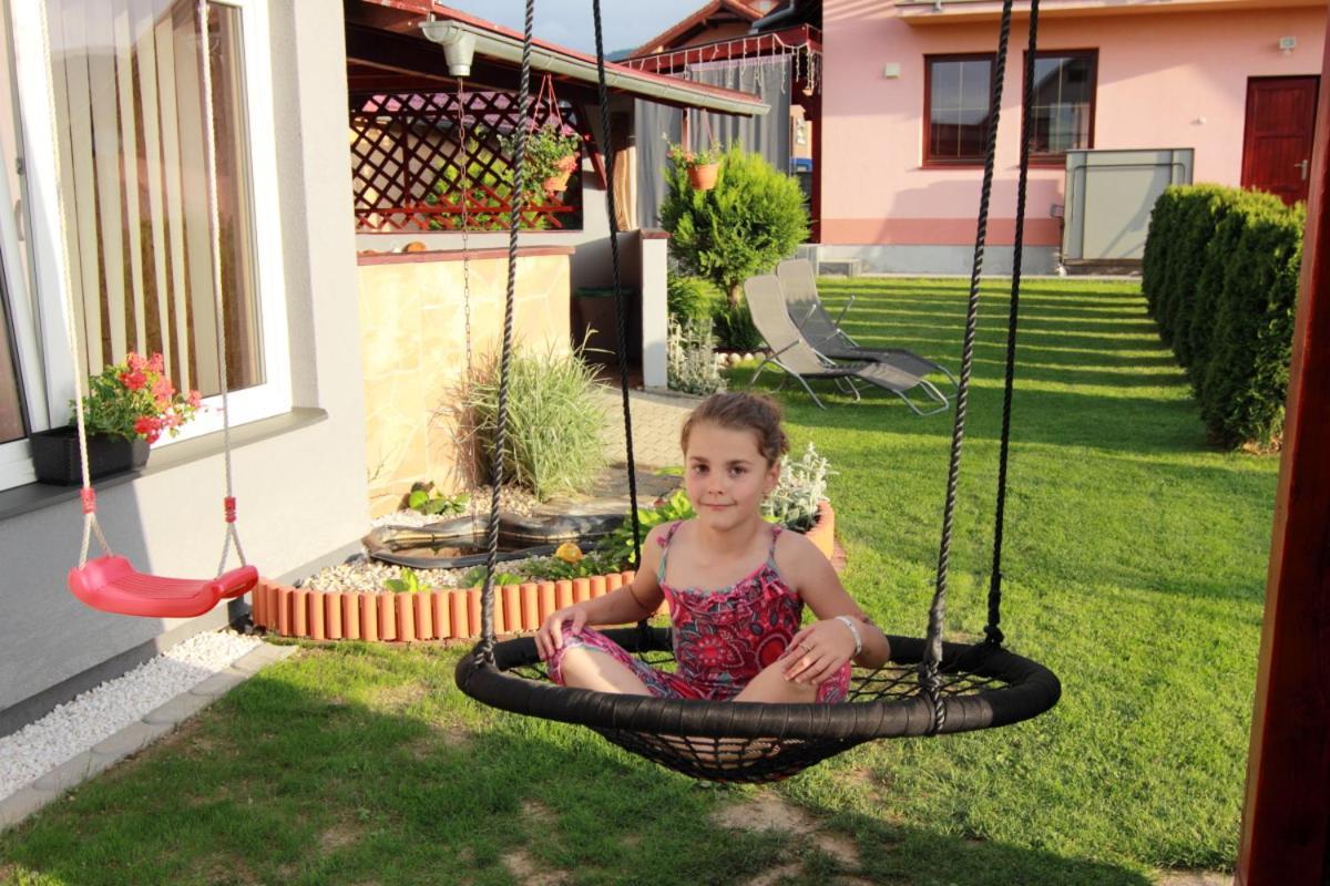 Apartmanovy Dom Stela Besenova Bagian luar foto