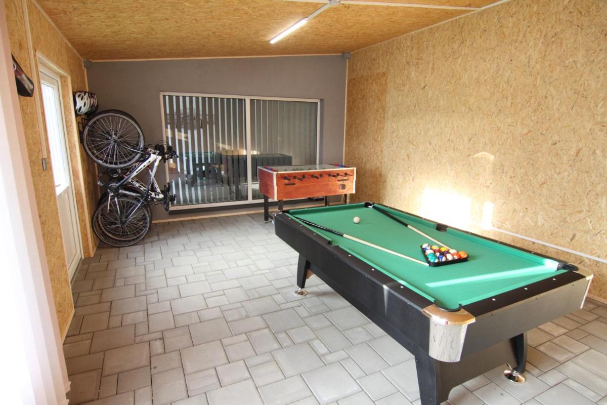 Apartmanovy Dom Stela Besenova Bagian luar foto