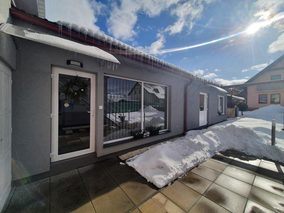 Apartmanovy Dom Stela Besenova Bagian luar foto