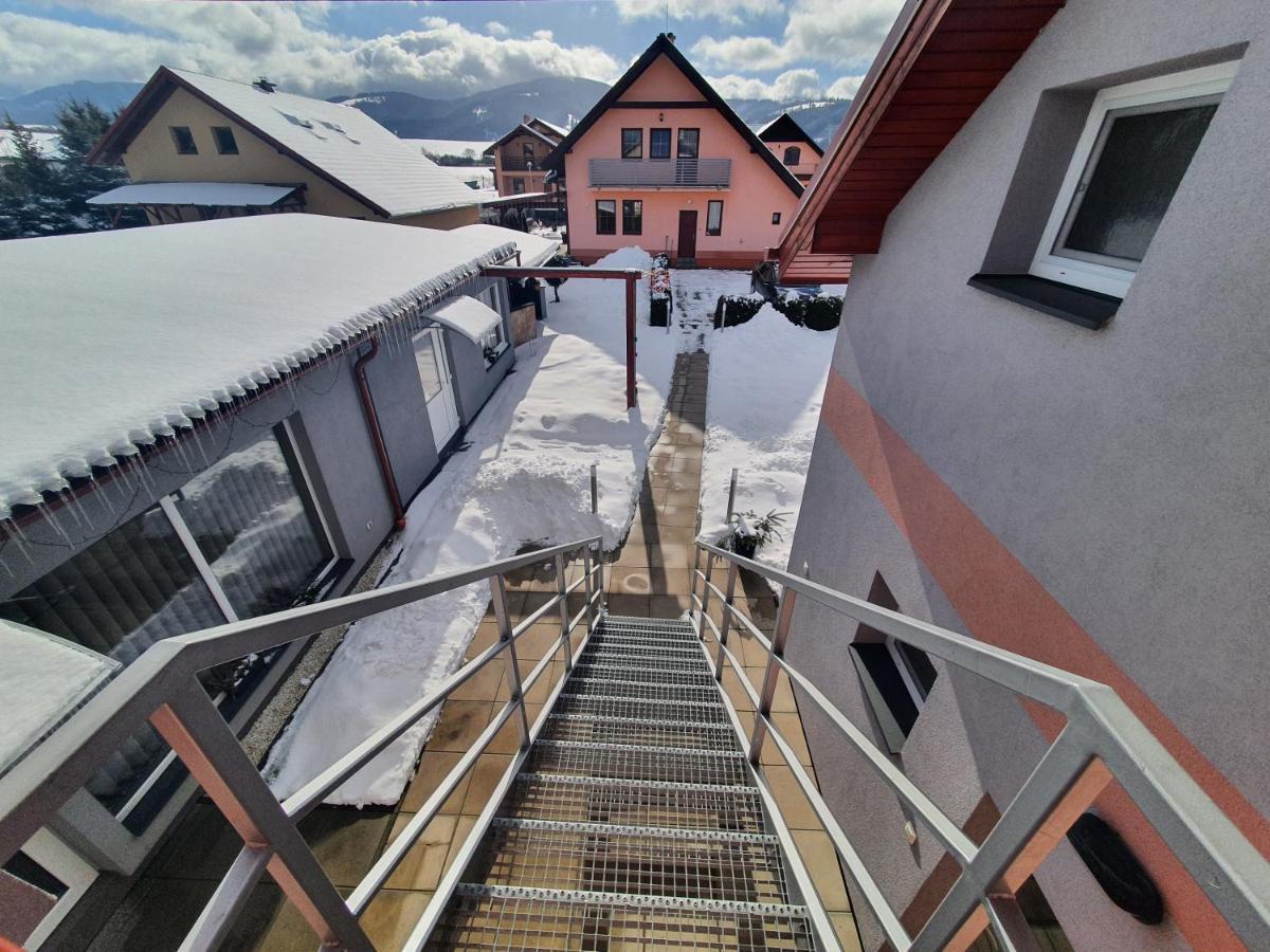Apartmanovy Dom Stela Besenova Bagian luar foto