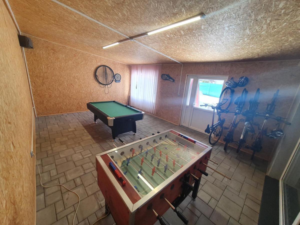 Apartmanovy Dom Stela Besenova Bagian luar foto