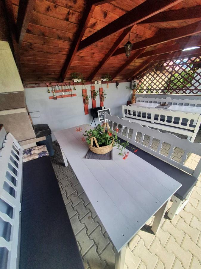 Apartmanovy Dom Stela Besenova Bagian luar foto