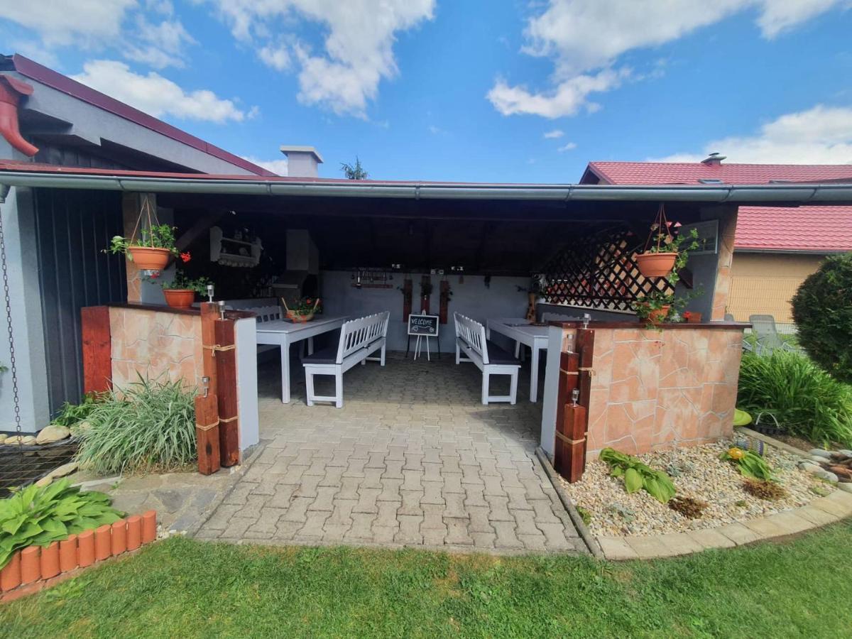Apartmanovy Dom Stela Besenova Bagian luar foto