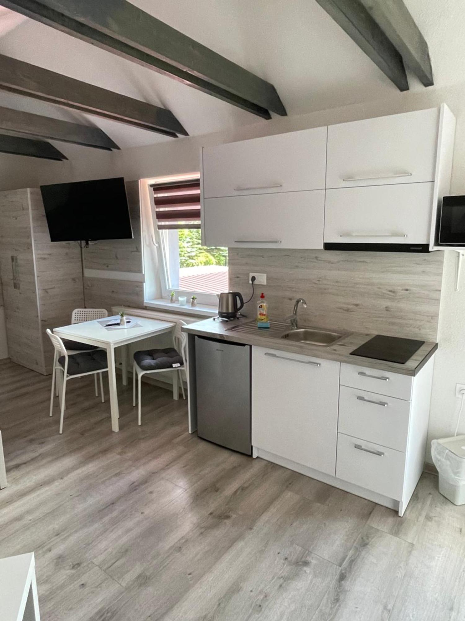 Apartmanovy Dom Stela Besenova Bagian luar foto