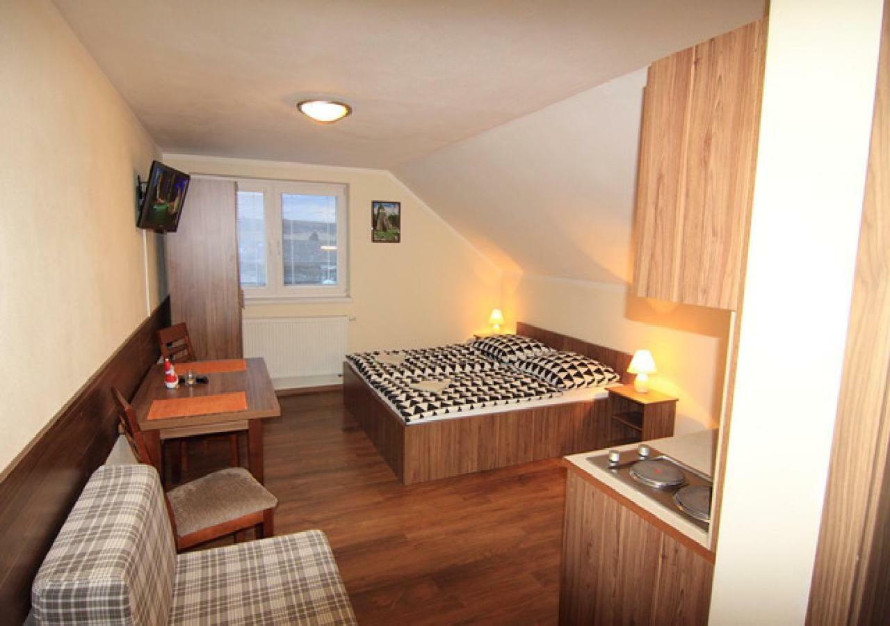 Apartmanovy Dom Stela Besenova Bagian luar foto